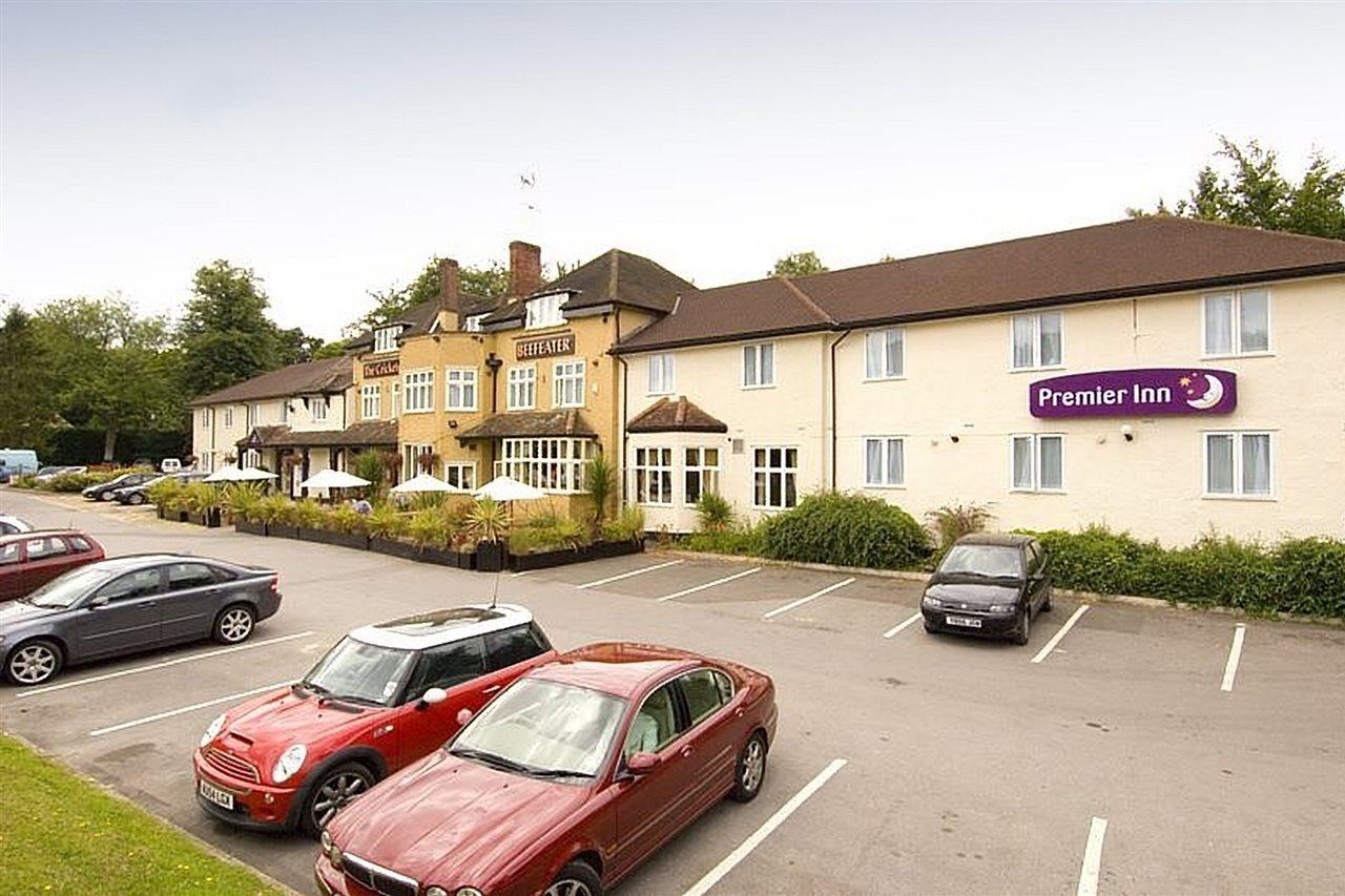 Premier Inn Premier Inn Bagshot Eksteriør bilde