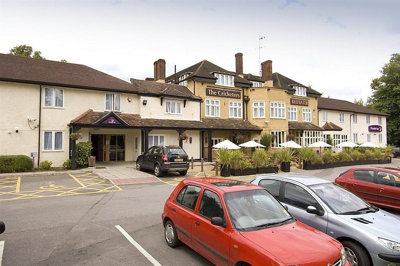 Premier Inn Premier Inn Bagshot Eksteriør bilde