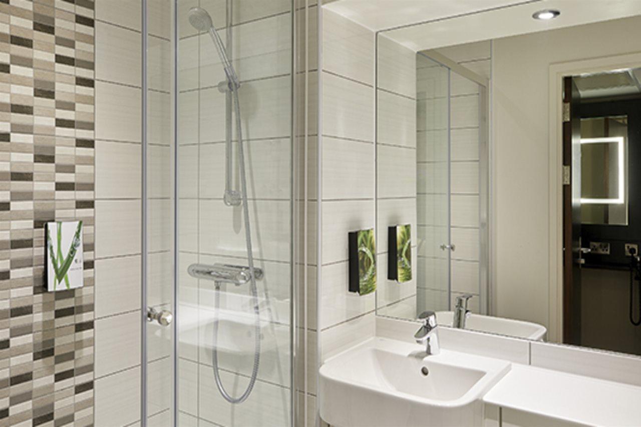 Premier Inn Premier Inn Bagshot Eksteriør bilde